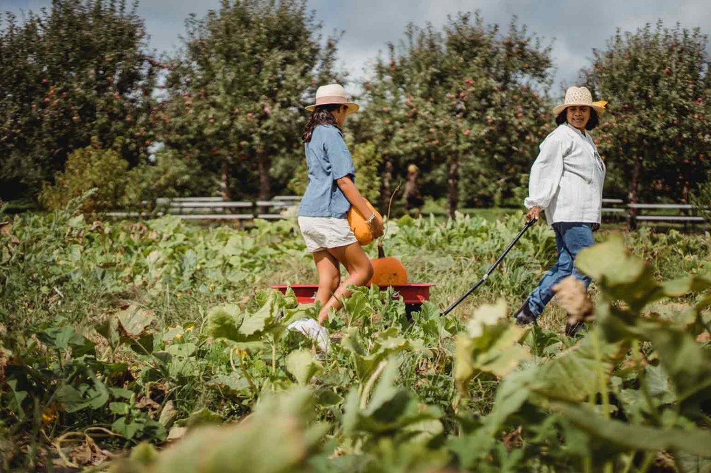 4 Ways to Bond with Your Teenage Kids