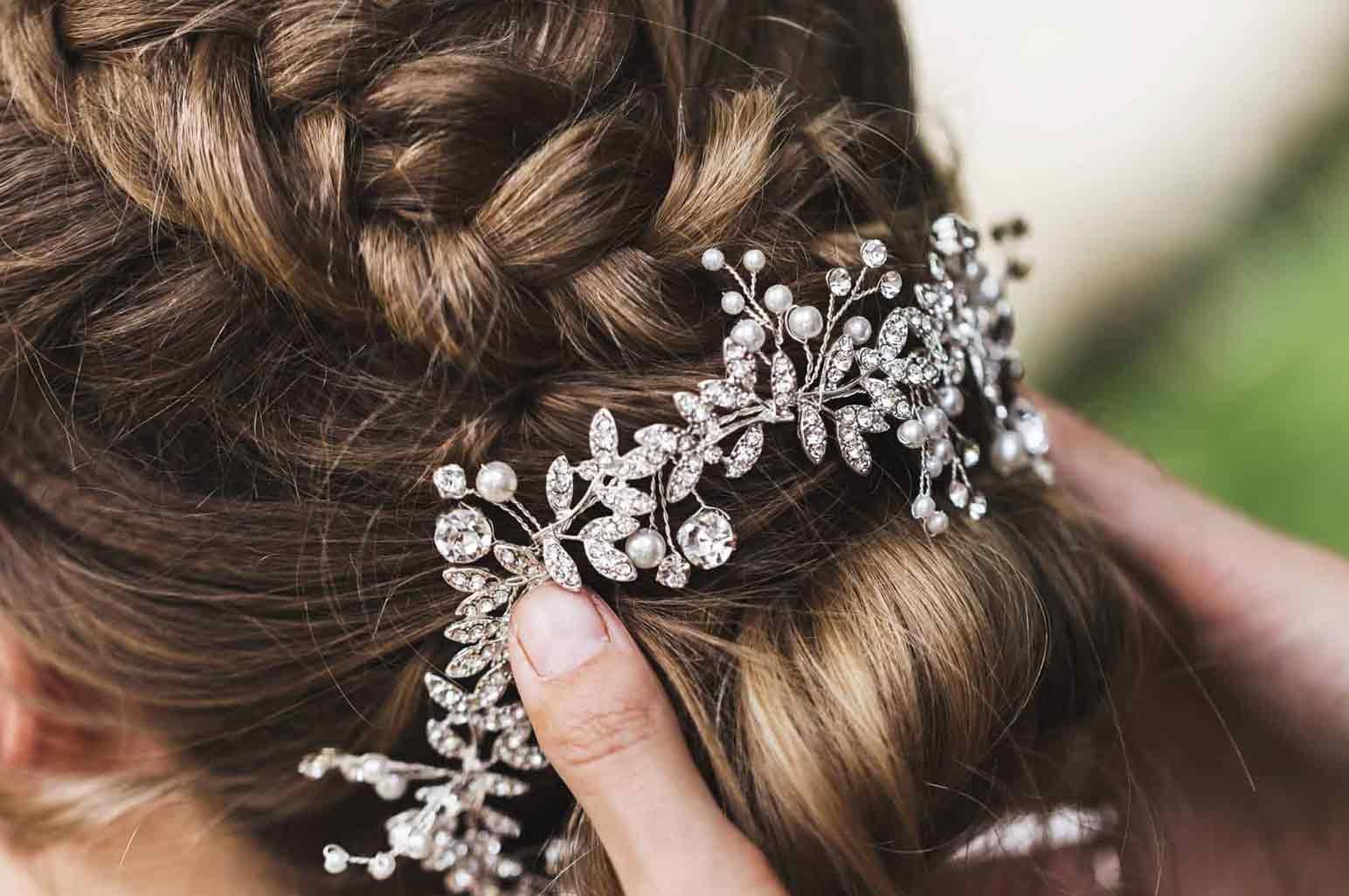 Make Your Hairstyle Stand Out With These Cute Accessories