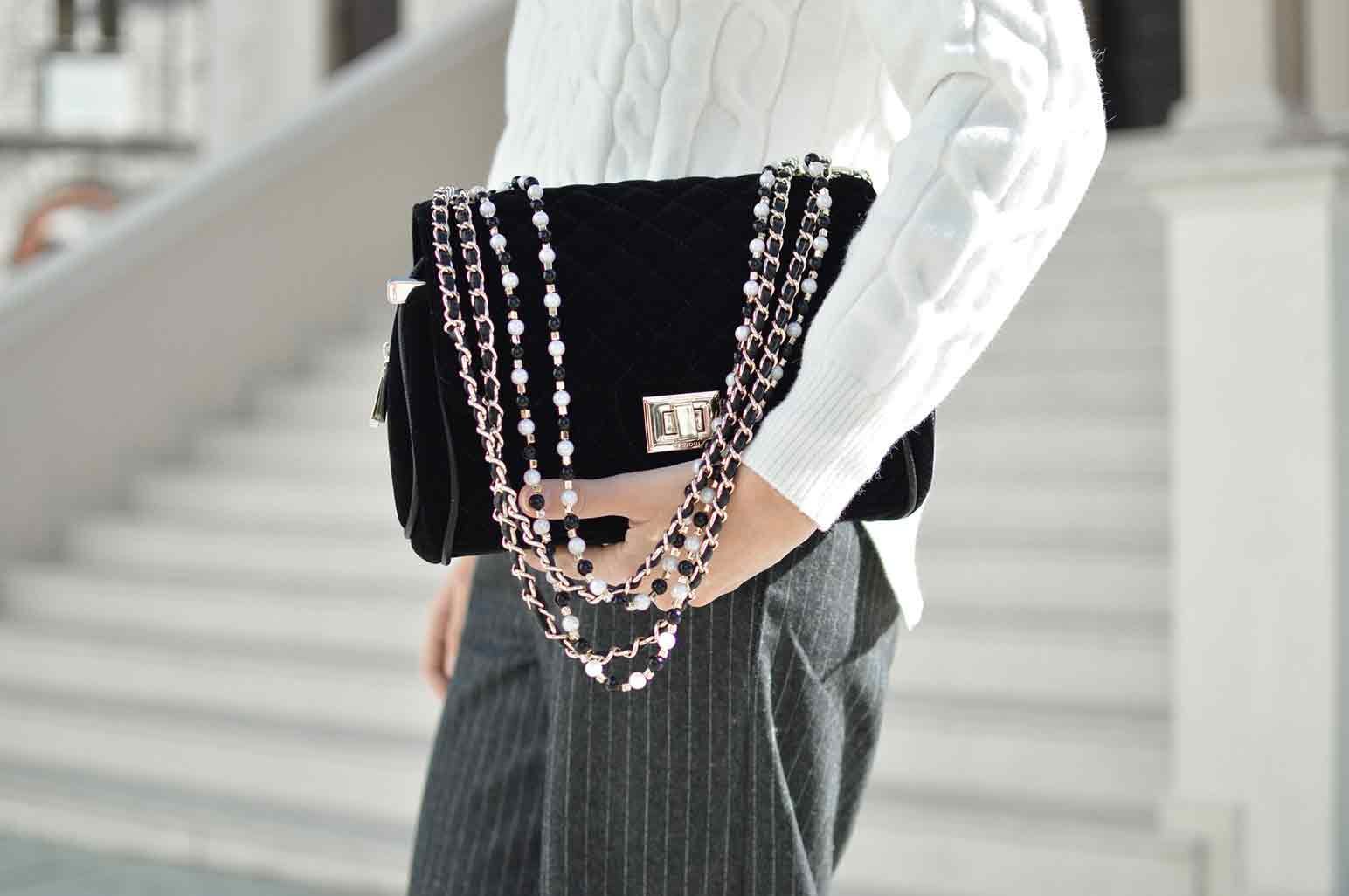 Want A Casual Chic Look? Here Are Some Tips