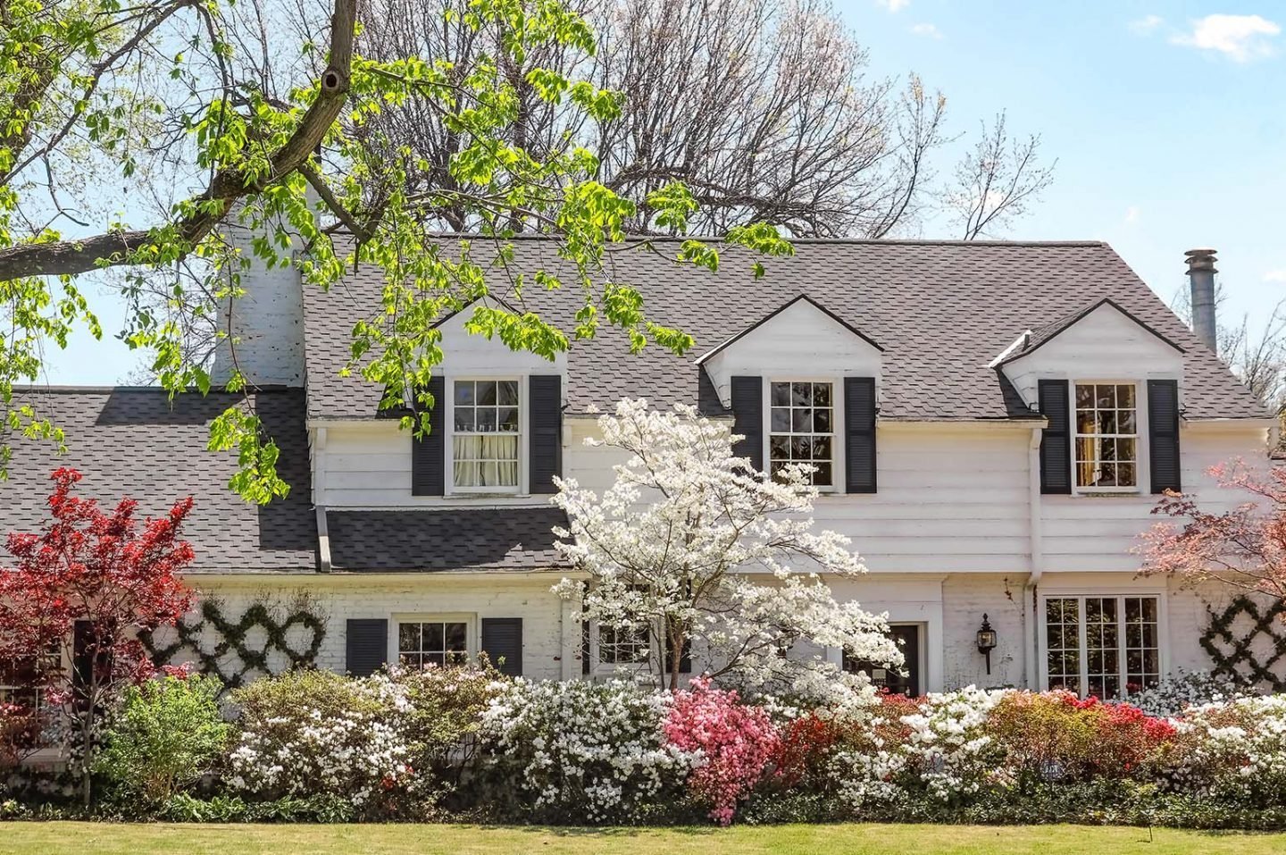 House Appearance: 7 Things to Consider for Your Exterior House Makeover