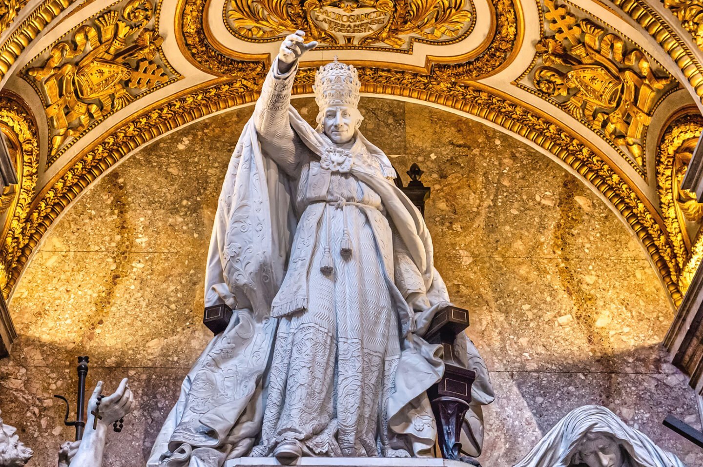 7 Fascinating Facts: What A Pope’s Life Really Looks Like