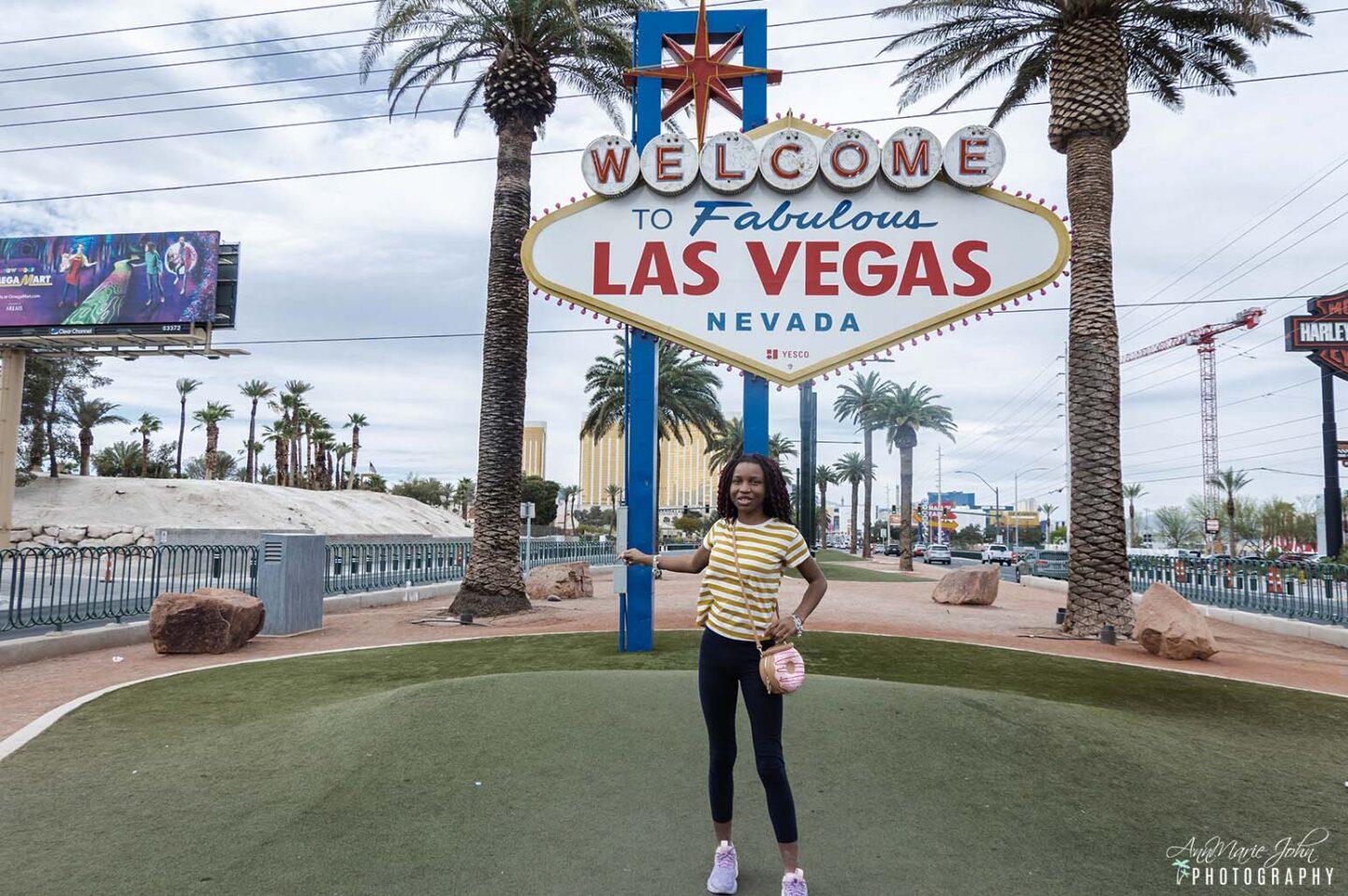 How to Spend a 9-Hour Layover in Vegas With Kids
